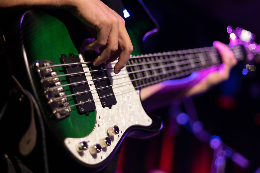 Picture of electric bass